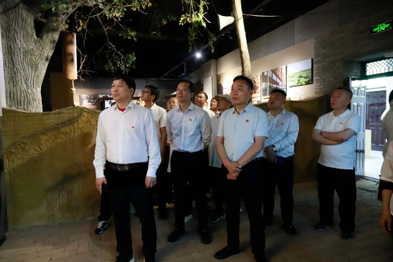 砥礪初心使命，汲取奮進(jìn)力量丨花花牛乳業(yè)集團(tuán)黨委組織開展學(xué)習(xí)“焦裕祿精神”主題黨日活動